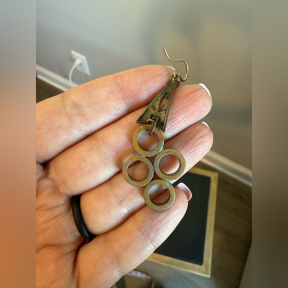 Mark Edge Four Circle Dangle Earrings - image 5